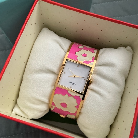 Kate Spade New York Picnic Floral Delacorte Enamel Bangle Watch NIB - Picture 2 of 12
